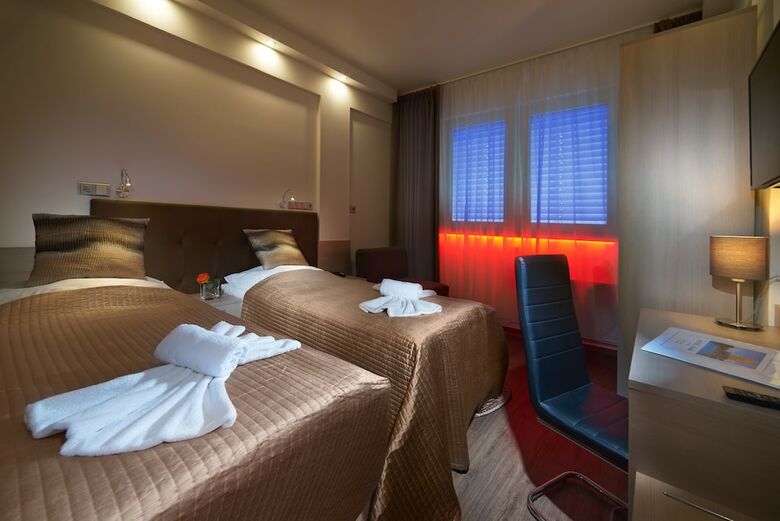 Hotel Aura