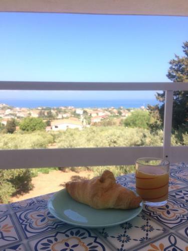 Sunsea Apartment: A Nice Stay With A Wonderful Seaview