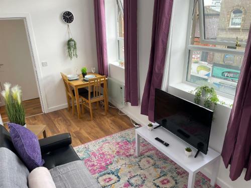 Elite City Stays Hosts Lovely Serviced Apartment.