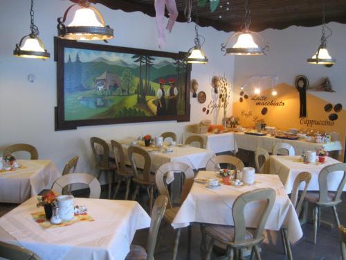 Hostal Hotel Garni Central