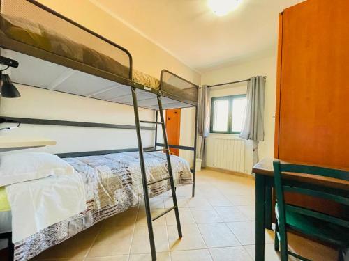 Costa Del Gallo A 4-bed Cottage In Sulmona