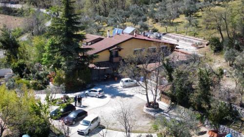 Costa Del Gallo A 4-bed Cottage In Sulmona