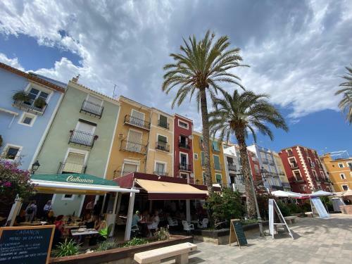 Apartamento Amplio Piso En Primera Linea de Playa. Casco Antiguo