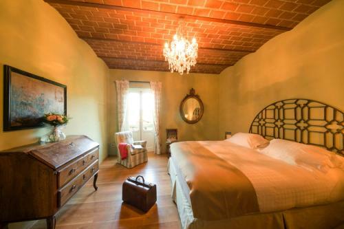 Villa Dionisia's Home, Pool, Spa On Monviso Unesco Alps