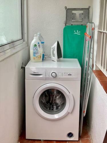 Apartamento Great Terrace Near The Beach, Parking & Wifi