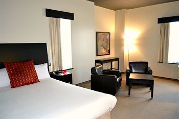 Grand Times Hotel Aeroport De Quebec