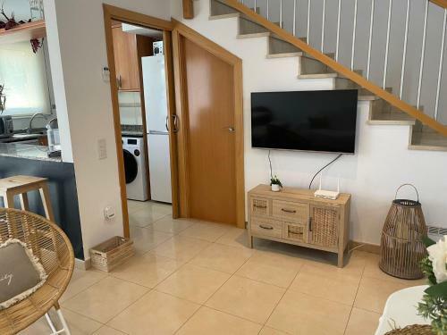 Renovated House With Pools Perfect For Families