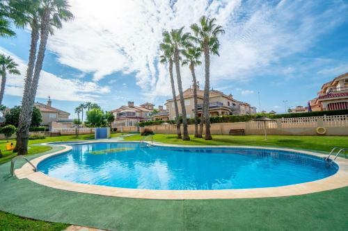 Apartamento 2 Bedroom Penthouse In Playa Flamenca