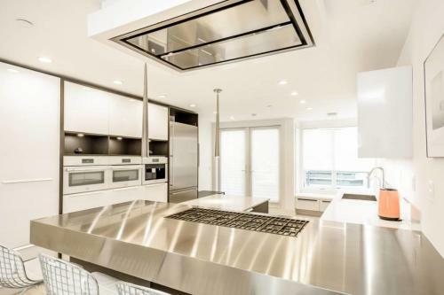 The Gallery Stunning 6bd House W Spa And Parking
