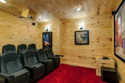 Sunset Vista - 4 Bedrooms, 4 Baths, Sleeps 12 Cabin