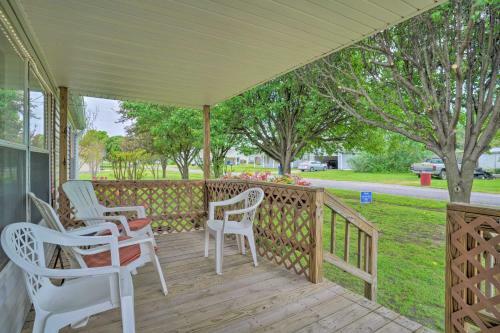 Quaint Ridgely Home About 9 Mi To Reelfoot Lake!
