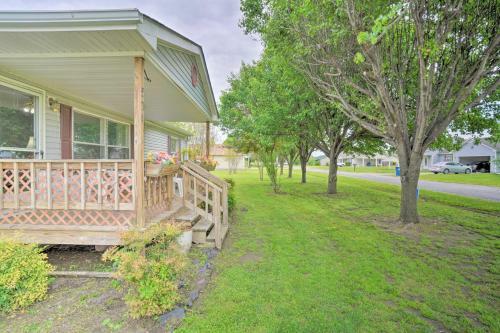 Quaint Ridgely Home About 9 Mi To Reelfoot Lake!