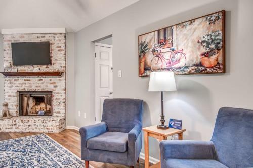 The Sunset Trace Bungalow