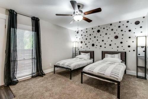 Apartamento 442 New Vibrant Grey Lounge Walk To At&t Globe