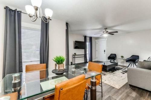 Apartamento 442 New Vibrant Grey Lounge Walk To At&t Globe