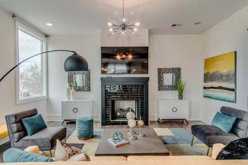 4 Connecting Condos - Sleeps 32 To 36 - Firepits - Garages - Rooftops Decks - Great Views - Security