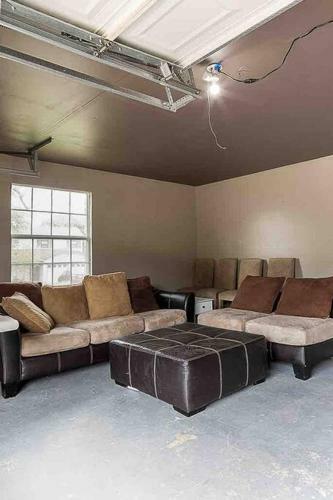 Entire Home 3bed 2bath W Private Pool & Hot Tub