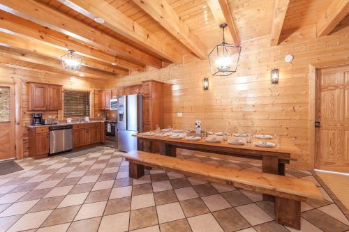 Blue Ridge Refuge Cabin