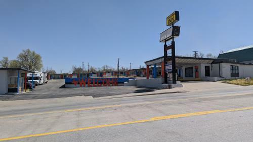Motel Canadian Inn