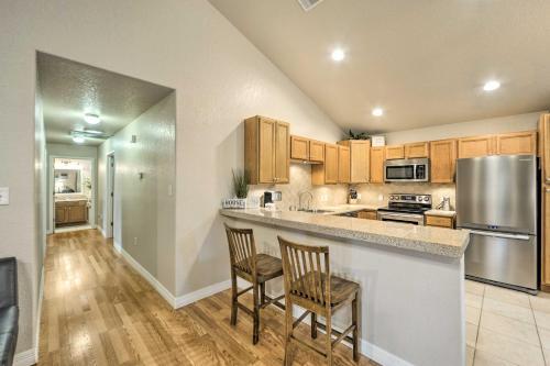Cozy Canyon Lake Abode Less Than 1 Mi To Boat Ramp!