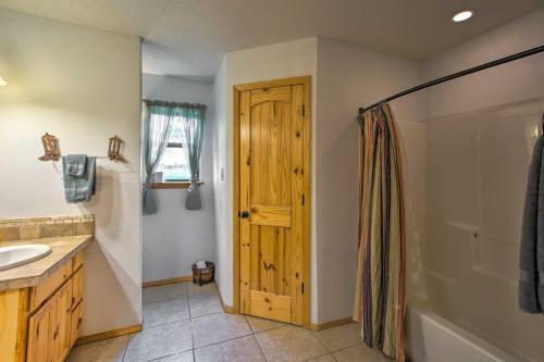 Emory Escape With Pond Access Less Than 13 Mi To Lake!