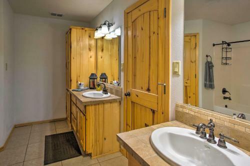 Emory Escape With Pond Access Less Than 13 Mi To Lake!