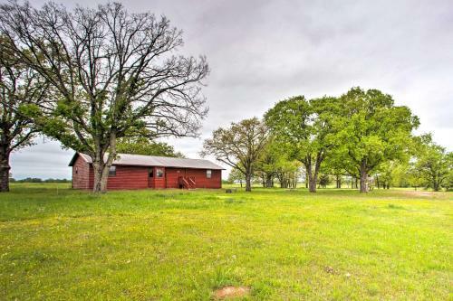 Emory Escape With Pond Access Less Than 13 Mi To Lake!