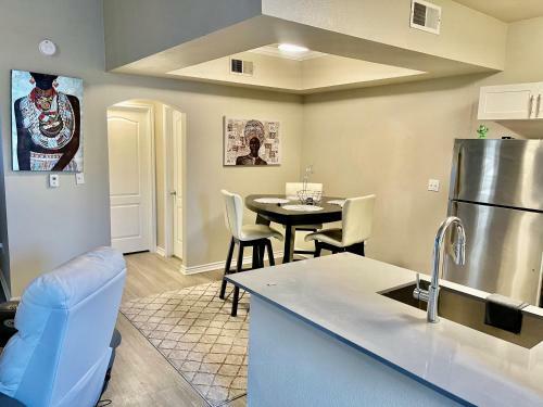 Lovely Hometown Apartment