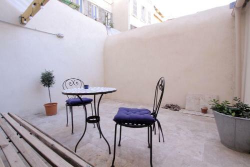 Quiet Apartment Of 38m2 Bright With Pretty Terrace