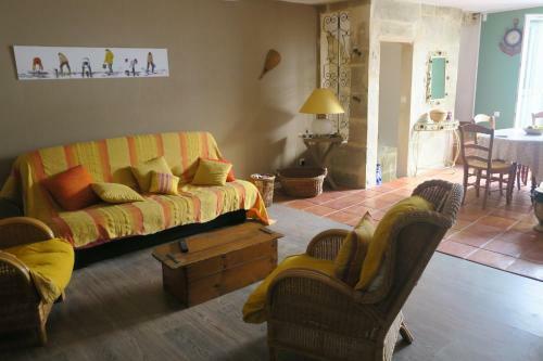 Maison de Ville Au C?ur Du Vieux-m�ze