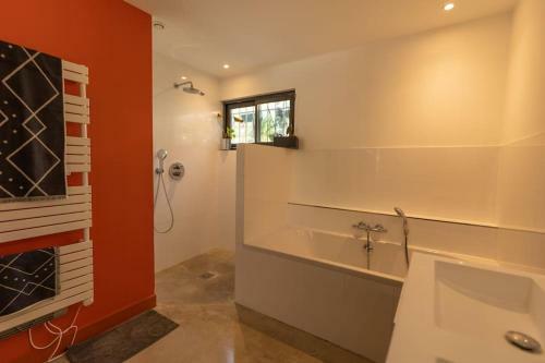 Magnifique Villa, Quartier Hupp�, 8 Personne
