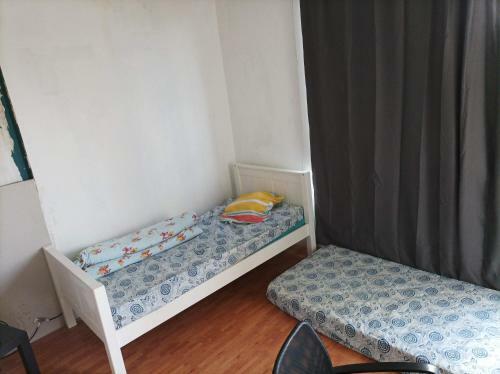 Hostal Chambre 12m2 Avec Balcon Proche Saclay, Massy Rer