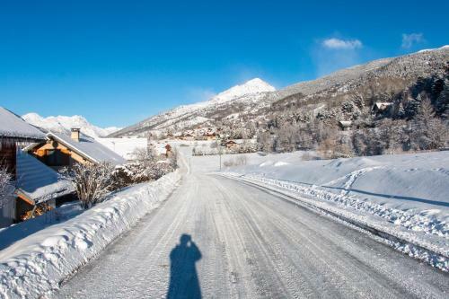 Chalet Premium -acc�s Pied de Piste En Navette
