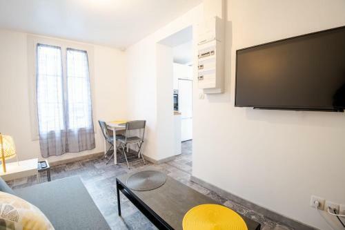 Apartamento La Modernit� � Deux Pas de La Place de La Libert�