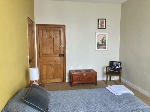 Hostal Maison D'h�tes La Doucelle
