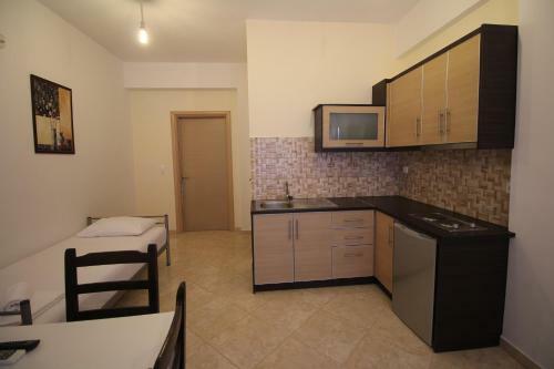 Erjon Apartments