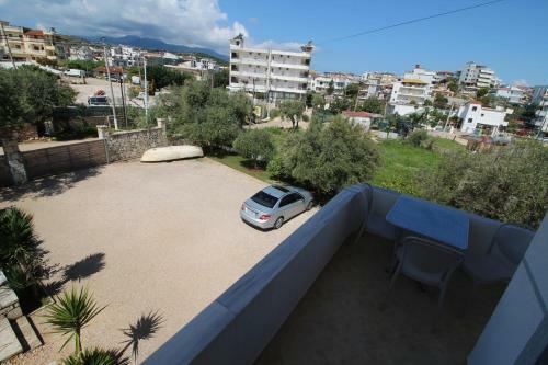 Erjon Apartments