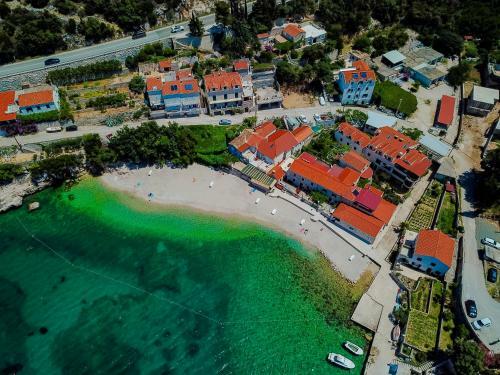 Villa K Dubrovnik - Five Bedroom Villa With Private Sea Access
