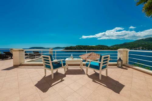 Villa K Dubrovnik - Five Bedroom Villa With Private Sea Access