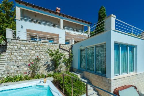 Villa K Dubrovnik - Five Bedroom Villa With Private Sea Access