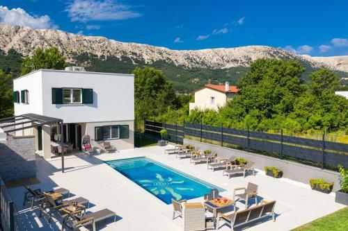 Luxury Villa With A Swimming Pool Baska, Krk - 19671