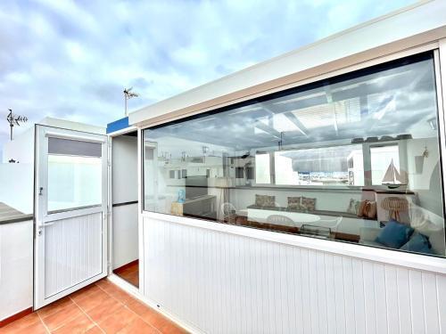 Villa En Primera Linea Del Mar En La Graciosa