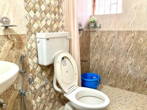Comfortable 1bhk Apartment With Pool Candolim By Casa Stay