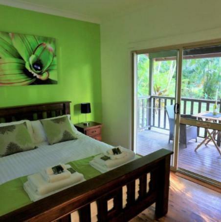 Bed & Breakfast The Daintree Village Hideaway