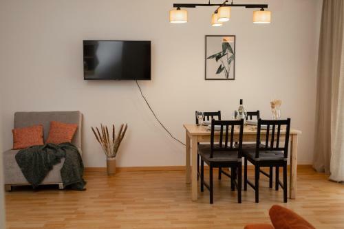 Fresh Apartment With Terrace + Free Parking