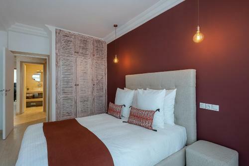 Luxury Two Bedrooms Apartment - Best Location
