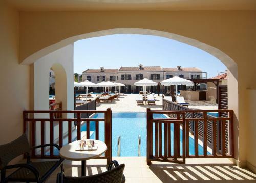Hotel Roda Beach Resort & Spa