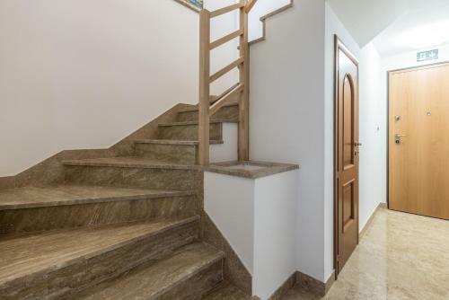 Apartments Lav & Lavica