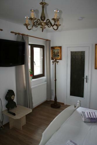 Hostal Colev Rooms