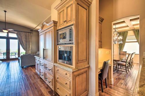 Stunning Palmdale Villa Oasis On Vineyard!